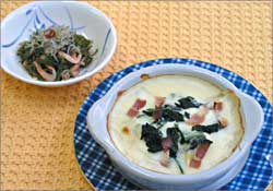 めかぶと桜海老の和え物／豆腐のグラタン　盛り付け写真